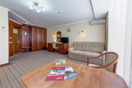 Джуниор сюит